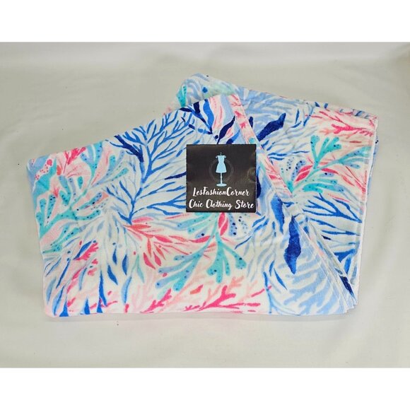Lilly Pulitzer Women's Convertible Beach Towel Backpack KALEIDOSCOPE CORAL 230 - Picture 4 of 10